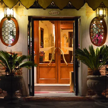 Hotel Ai Mori D'oriente 4*