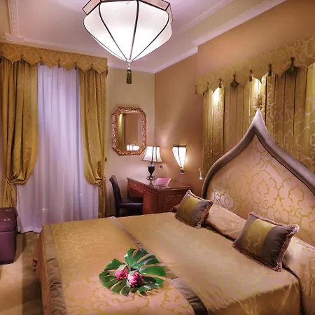 Отель Ai Mori D'oriente 4*