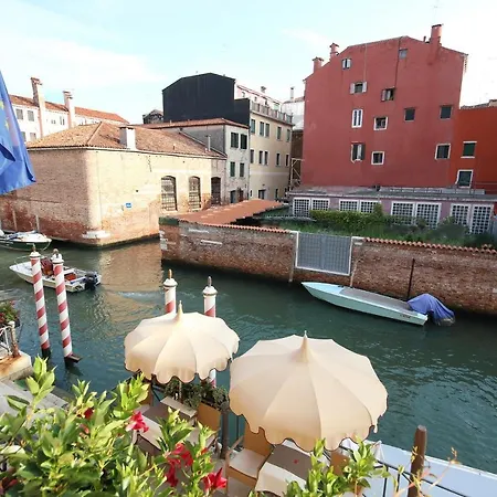 Ai Mori D'oriente Отель Венеция