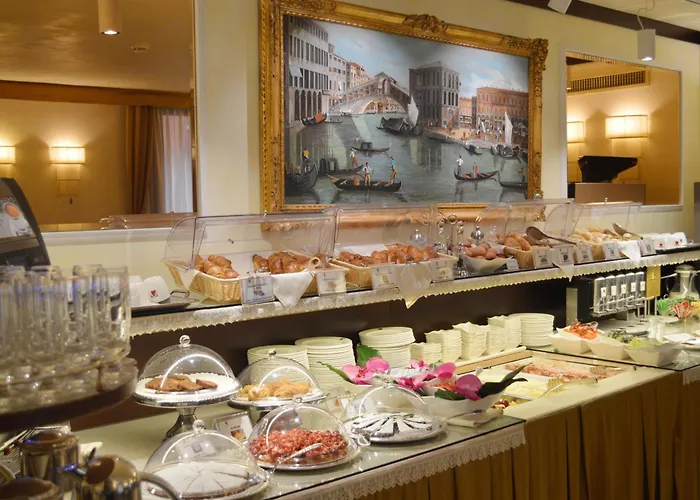 Ai Mori D'oriente Hotel 4*