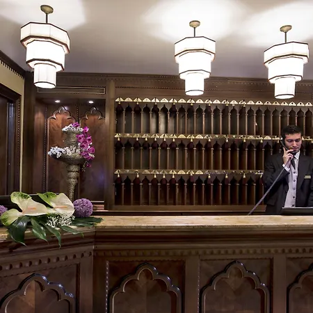 Ai Mori D'oriente Hotel 4*