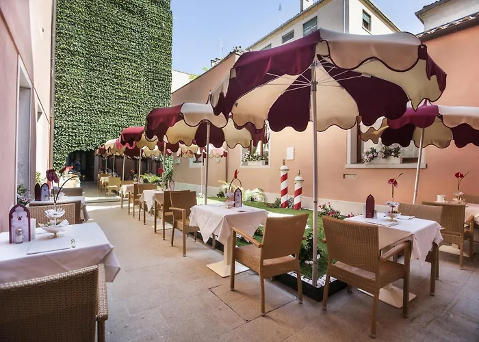 Ai Mori D'oriente Hotel 4*